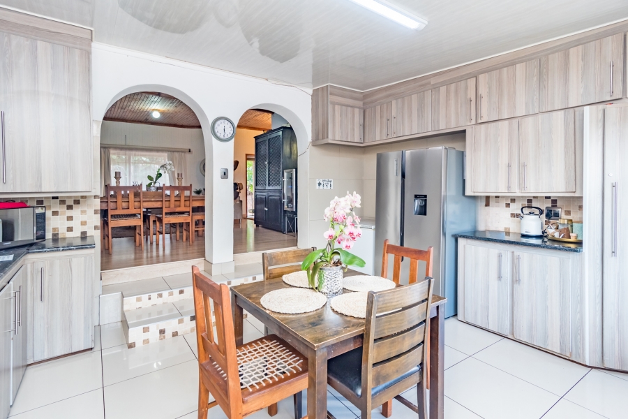 4 Bedroom Property for Sale in Wentworth Park Gauteng