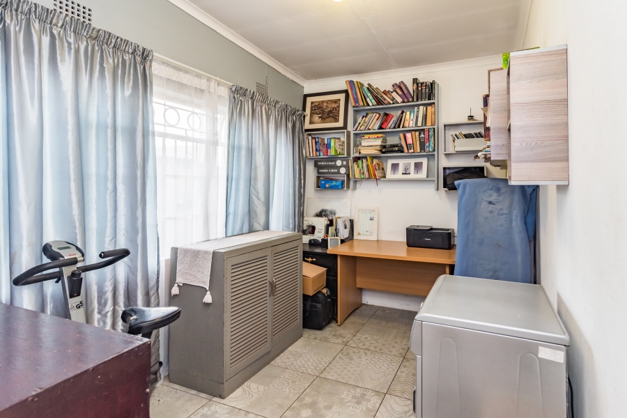 4 Bedroom Property for Sale in Wentworth Park Gauteng