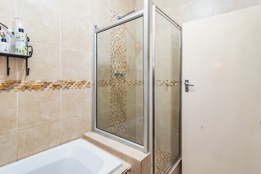 4 Bedroom Property for Sale in Wentworth Park Gauteng