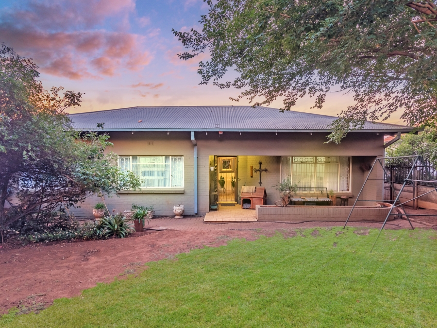 4 Bedroom Property for Sale in Wentworth Park Gauteng