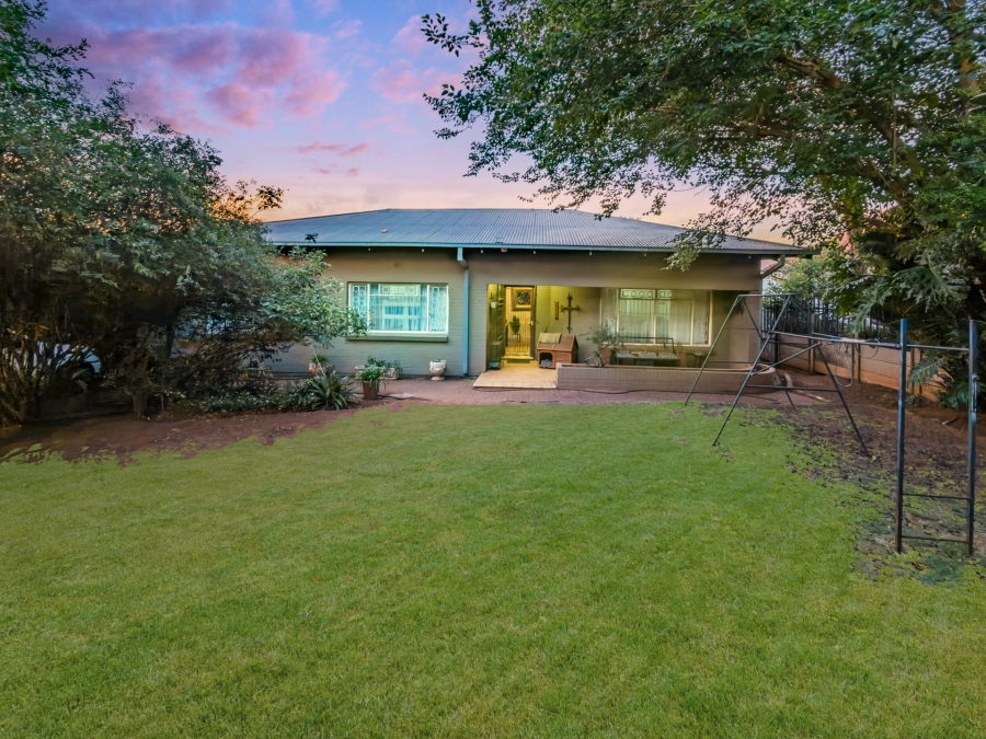 4 Bedroom Property for Sale in Wentworth Park Gauteng