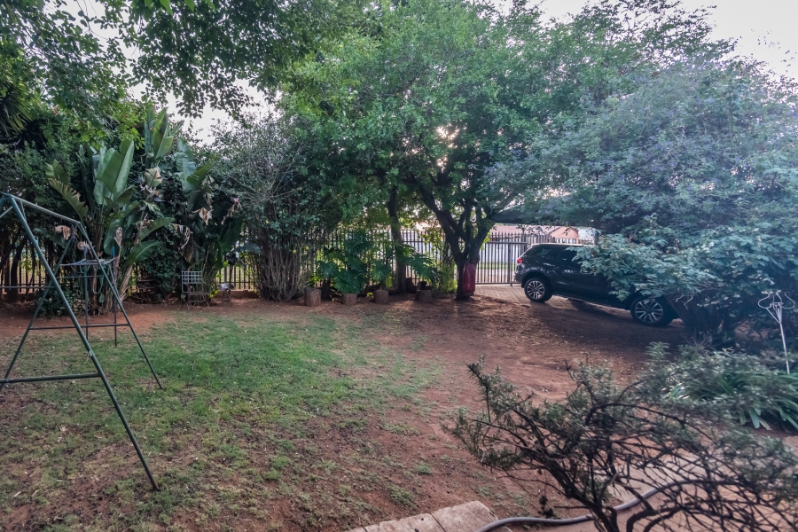 4 Bedroom Property for Sale in Wentworth Park Gauteng