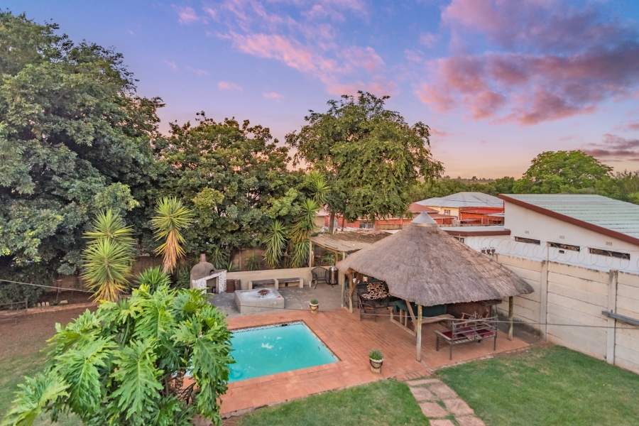 4 Bedroom Property for Sale in Wentworth Park Gauteng