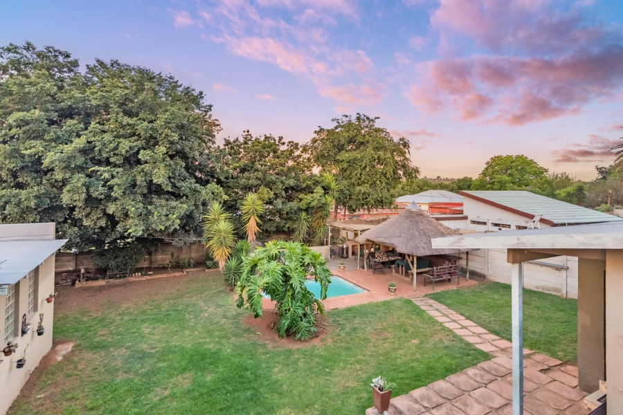 4 Bedroom Property for Sale in Wentworth Park Gauteng