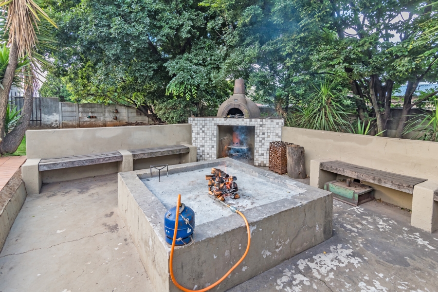 4 Bedroom Property for Sale in Wentworth Park Gauteng