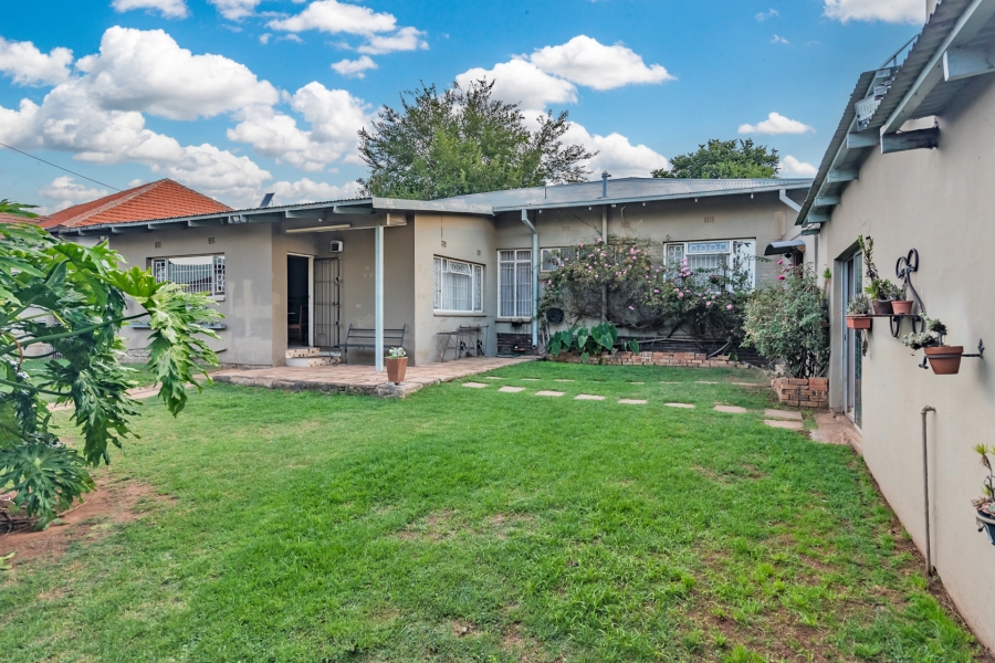 4 Bedroom Property for Sale in Wentworth Park Gauteng