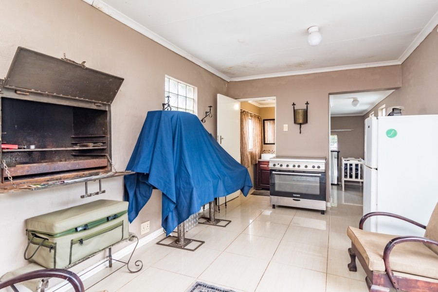 4 Bedroom Property for Sale in Wentworth Park Gauteng