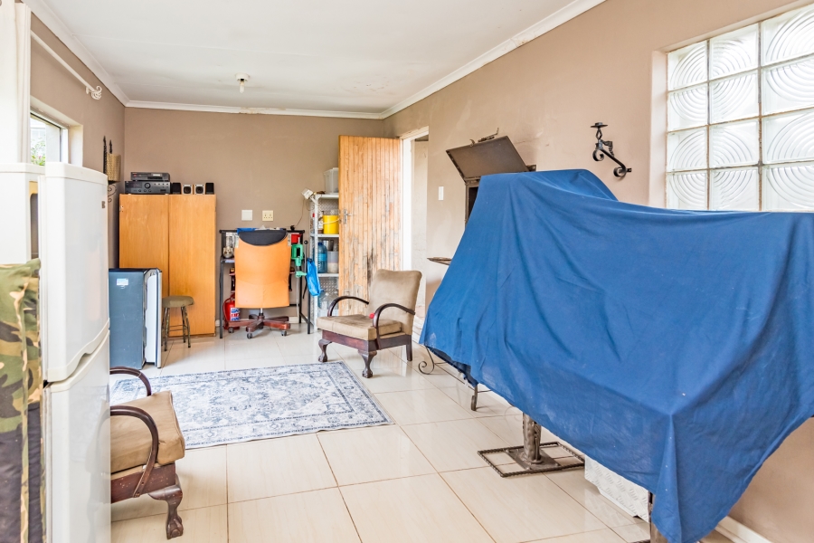 4 Bedroom Property for Sale in Wentworth Park Gauteng