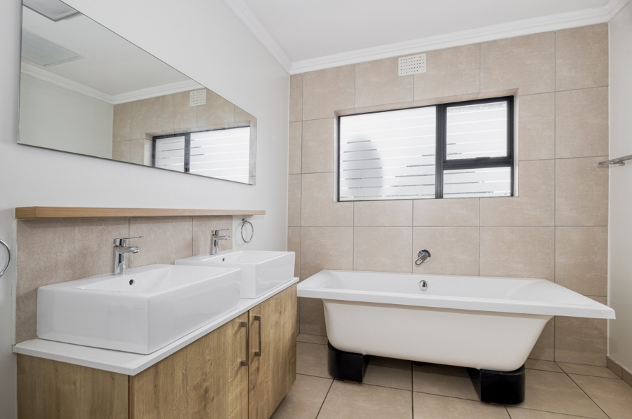 3 Bedroom Property for Sale in Paulshof Gauteng