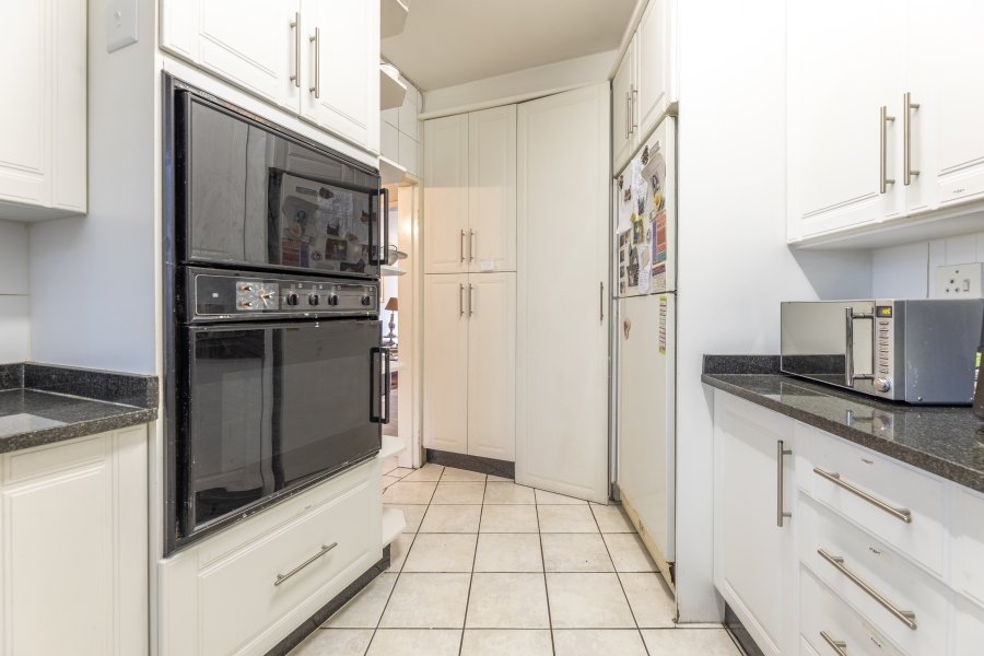 2 Bedroom Property for Sale in Illovo Gauteng