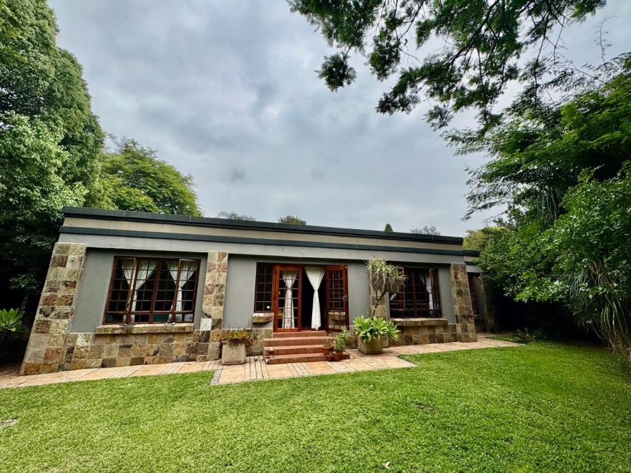 5 Bedroom Property for Sale in Brummeria Gauteng