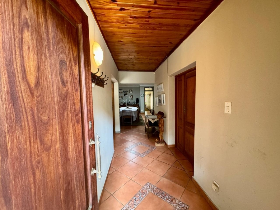 5 Bedroom Property for Sale in Brummeria Gauteng