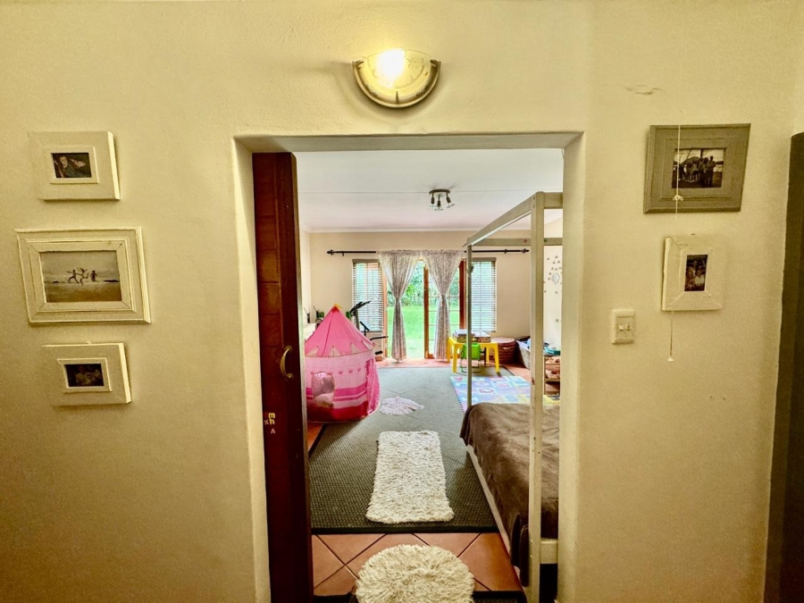 5 Bedroom Property for Sale in Brummeria Gauteng