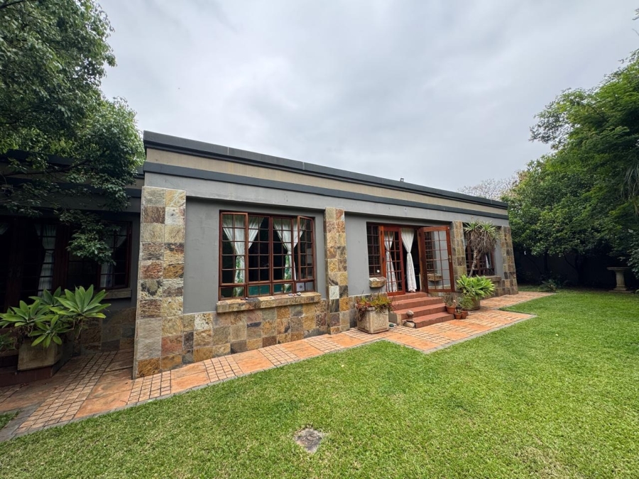 5 Bedroom Property for Sale in Brummeria Gauteng