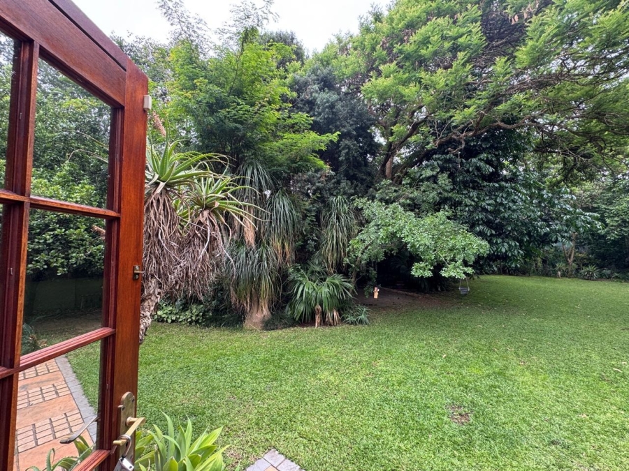 5 Bedroom Property for Sale in Brummeria Gauteng