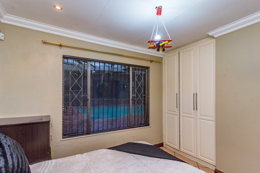 6 Bedroom Property for Sale in Noordheuwel Gauteng