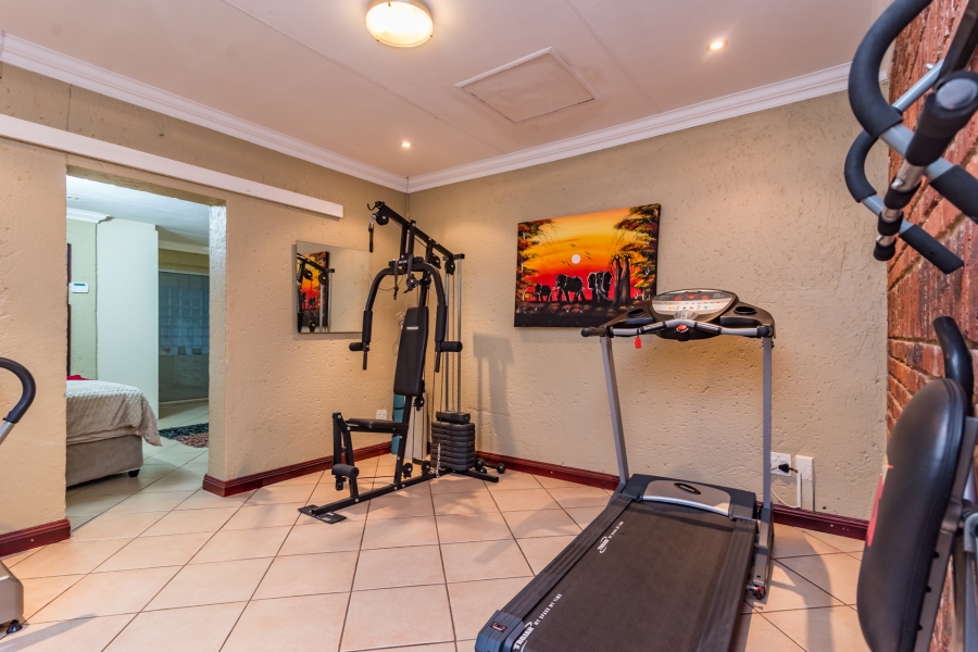 6 Bedroom Property for Sale in Noordheuwel Gauteng