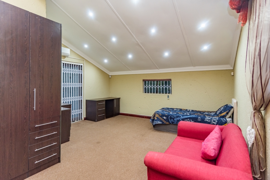 6 Bedroom Property for Sale in Noordheuwel Gauteng