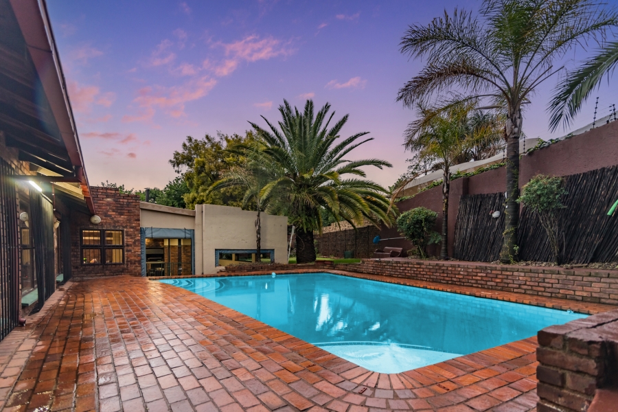 6 Bedroom Property for Sale in Noordheuwel Gauteng