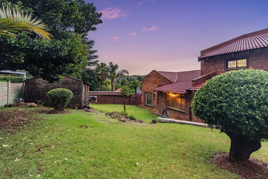6 Bedroom Property for Sale in Noordheuwel Gauteng