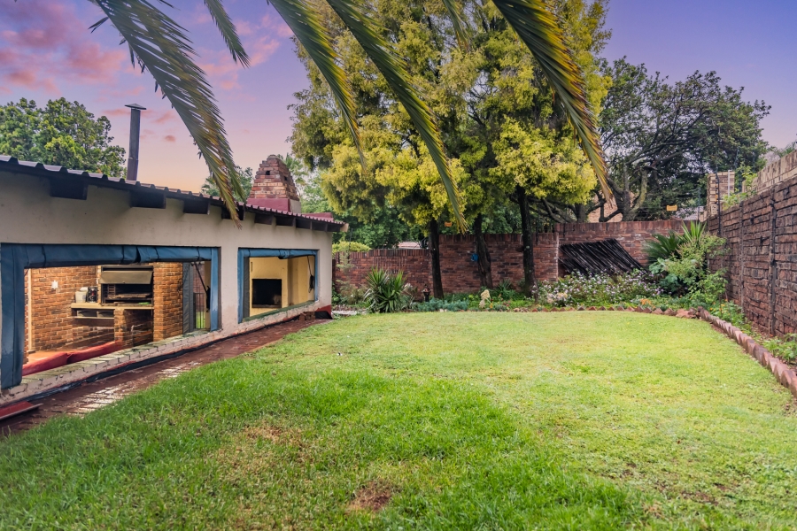 6 Bedroom Property for Sale in Noordheuwel Gauteng