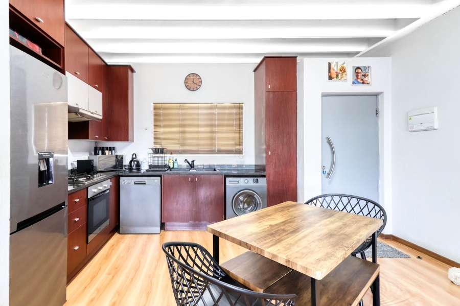 2 Bedroom Property for Sale in Broadacres Gauteng