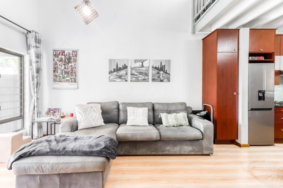 2 Bedroom Property for Sale in Broadacres Gauteng