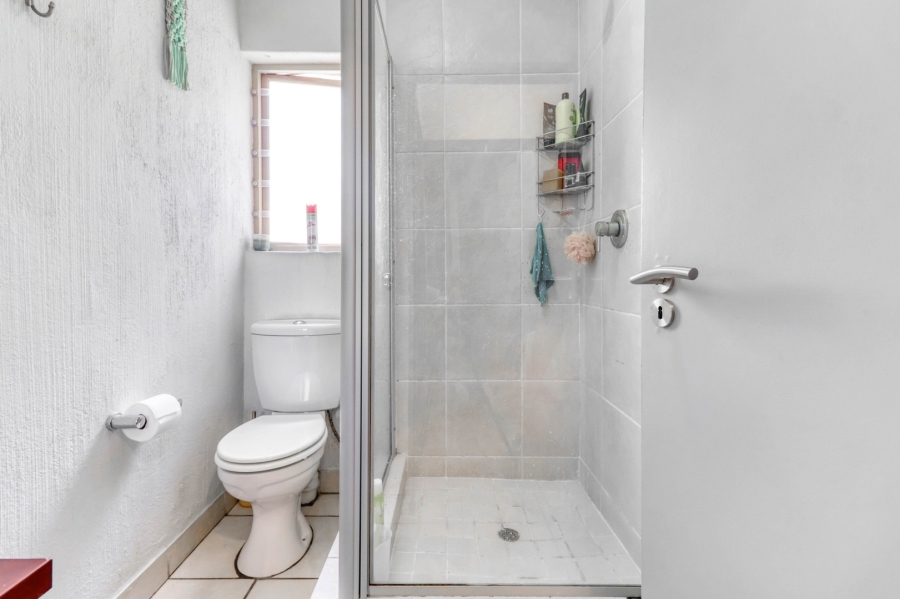 2 Bedroom Property for Sale in Broadacres Gauteng