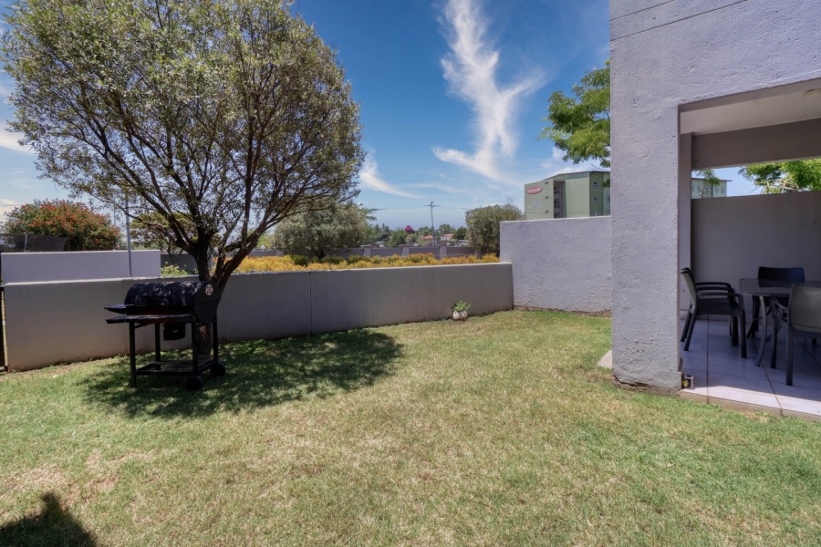 2 Bedroom Property for Sale in Broadacres Gauteng