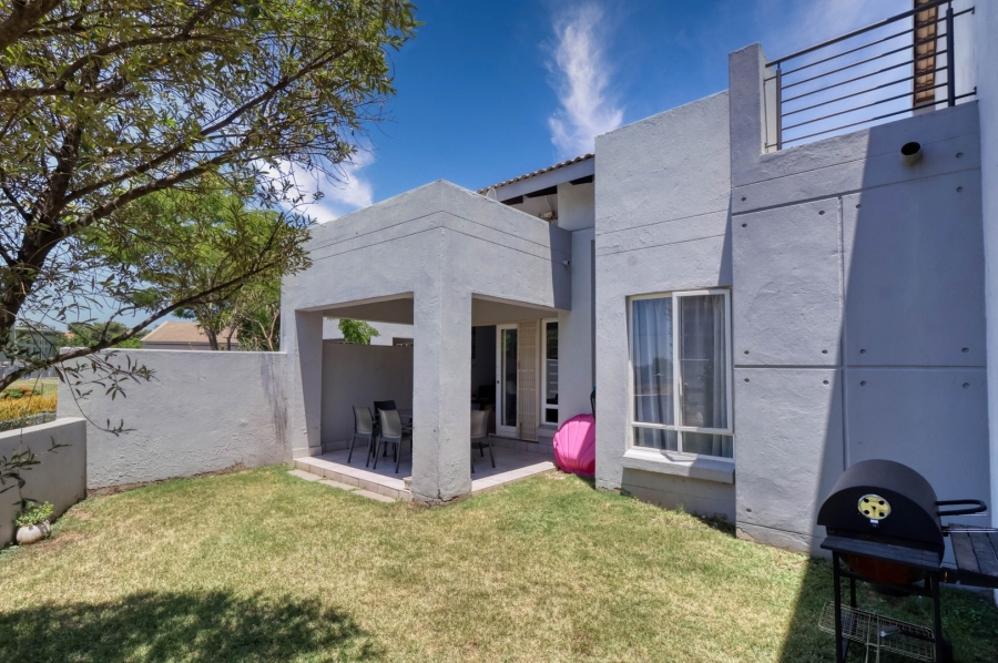 2 Bedroom Property for Sale in Broadacres Gauteng