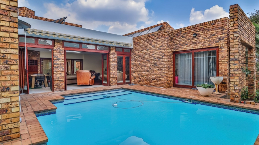 3 Bedroom Property for Sale in Bassonia Gauteng