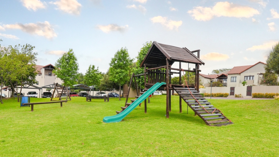 1 Bedroom Property for Sale in Fourways Gauteng