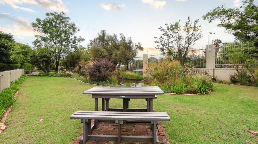 1 Bedroom Property for Sale in Fourways Gauteng