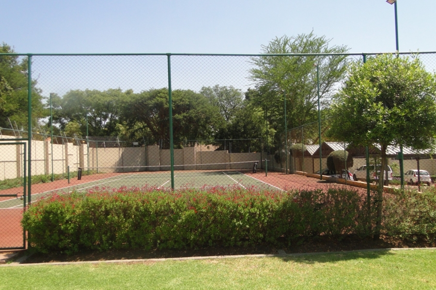 1 Bedroom Property for Sale in Fourways Gauteng