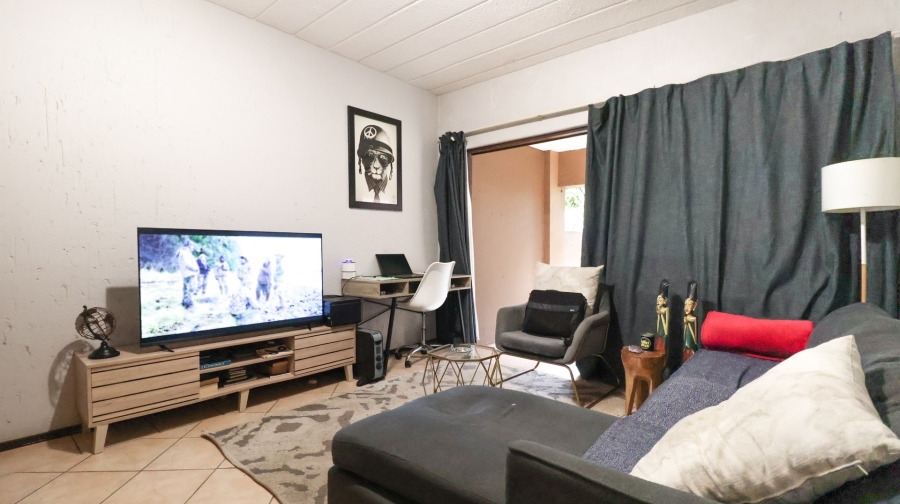 1 Bedroom Property for Sale in Douglasdale Gauteng