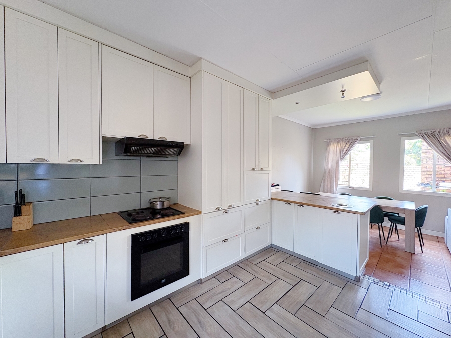 2 Bedroom Property for Sale in Equestria Gauteng