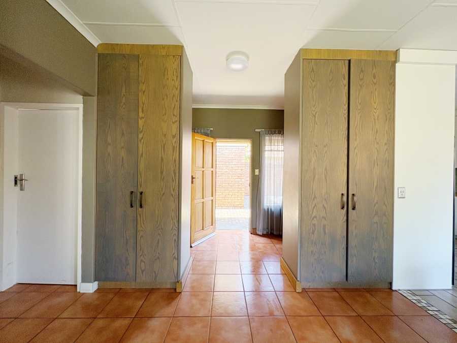 2 Bedroom Property for Sale in Equestria Gauteng