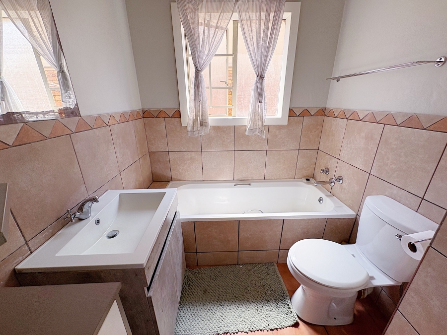 2 Bedroom Property for Sale in Equestria Gauteng