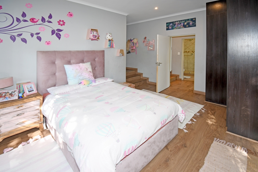 4 Bedroom Property for Sale in Bryanston Gauteng