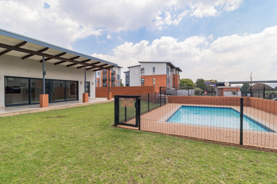 2 Bedroom Property for Sale in Glen Marais Gauteng