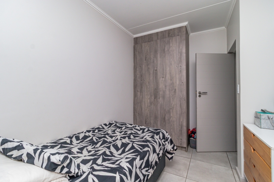 2 Bedroom Property for Sale in Glen Marais Gauteng