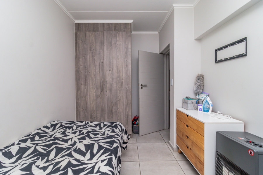 2 Bedroom Property for Sale in Glen Marais Gauteng