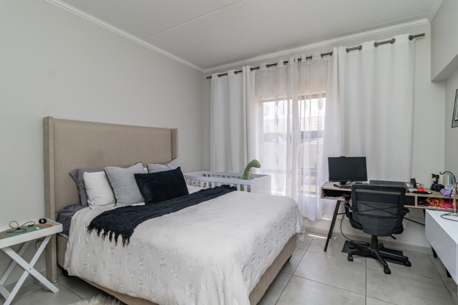 2 Bedroom Property for Sale in Glen Marais Gauteng