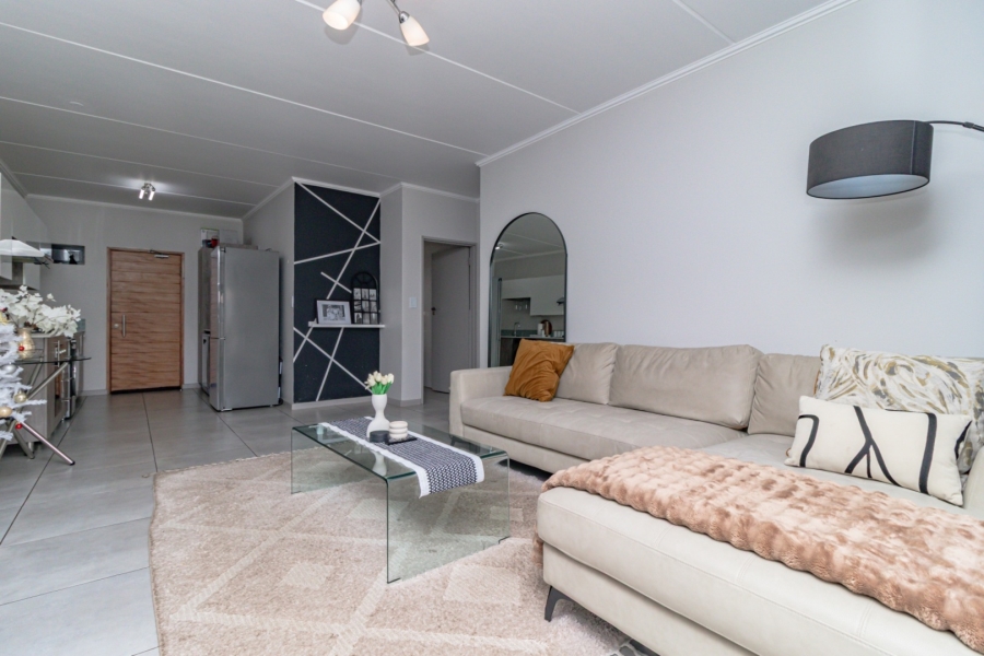 2 Bedroom Property for Sale in Glen Marais Gauteng