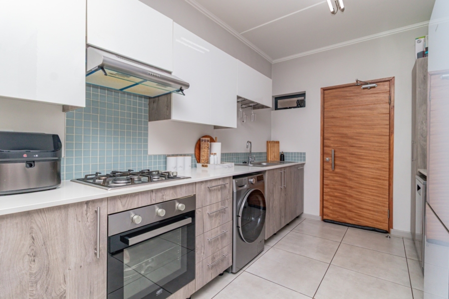 2 Bedroom Property for Sale in Glen Marais Gauteng