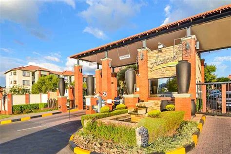 To Let 2 Bedroom Property for Rent in Greenstone Hill Gauteng