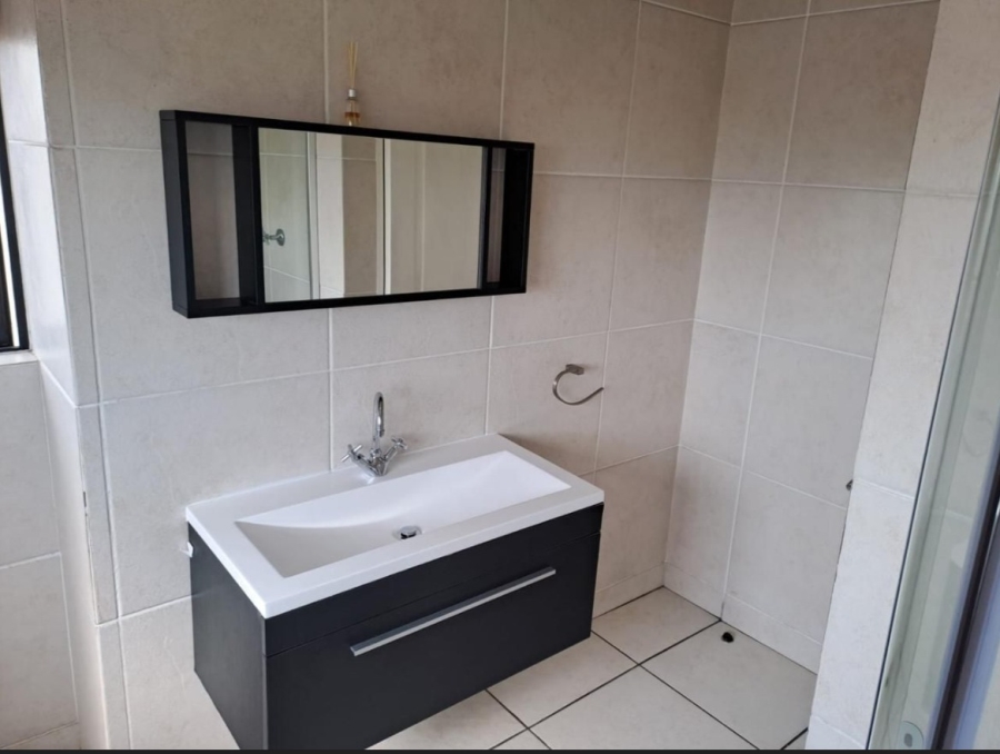 To Let 2 Bedroom Property for Rent in Greenstone Hill Gauteng