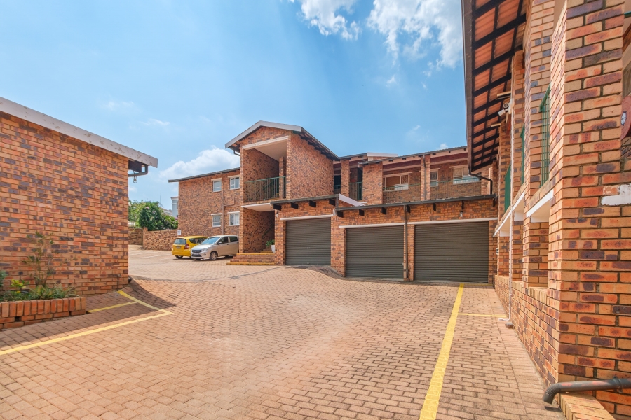 3 Bedroom Property for Sale in Northcliff Gauteng