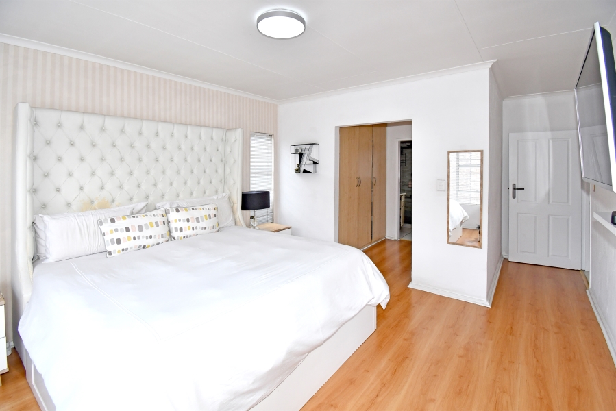 3 Bedroom Property for Sale in North Riding Gauteng