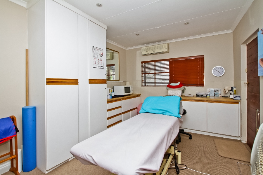 5 Bedroom Property for Sale in Bryanston Gauteng